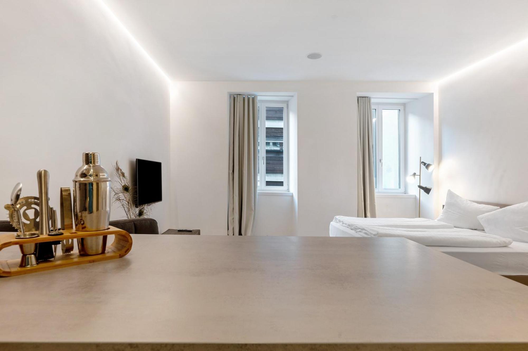 App 103 Palazzo Cavour Apartment *